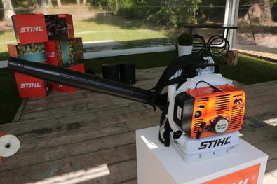 Ato de Entrega de equipamentos doados pela Stihl Ferramentas a PMPA Local: Winge Floricultura