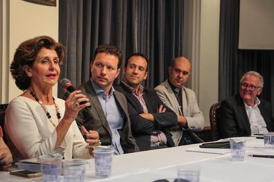 Reunião com a Frente Parlamentar de Recuperação do Centro Histórico Local: Associação Comercial de Porto Alegre