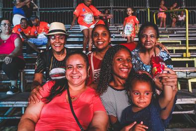 A família Oliveira veio junto participar da festa no sambódromo